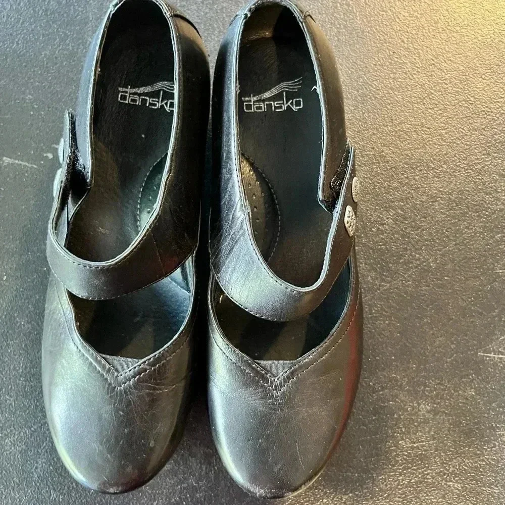 Dansko Clogs - Size 38 - Picture 3 of 7
